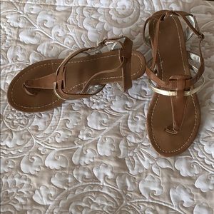 Express sandals